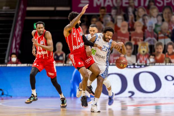 故事只是巴 故事只是巴