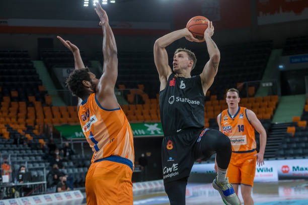 刺和韩国国 刺和韩国国