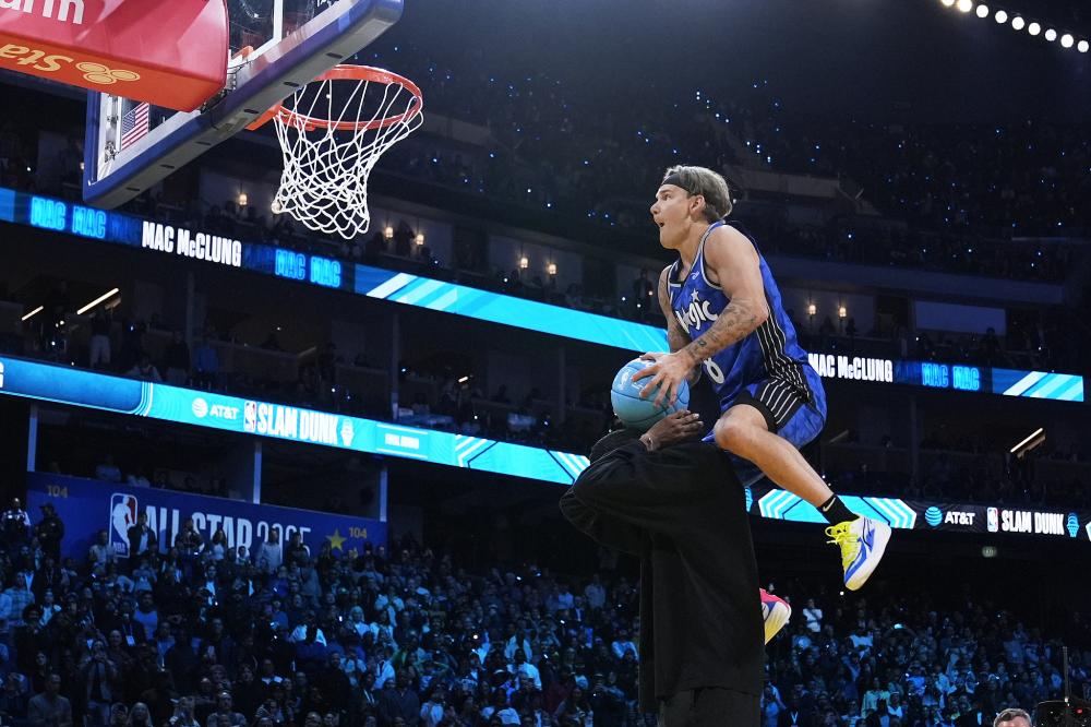 凭借雨果的 凭借雨果的