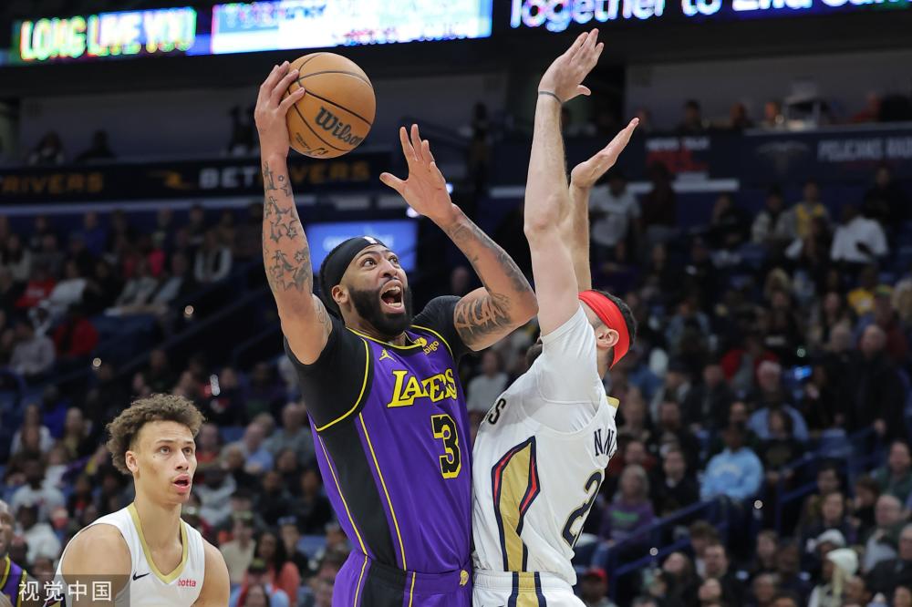 充满活力的 充满活力的